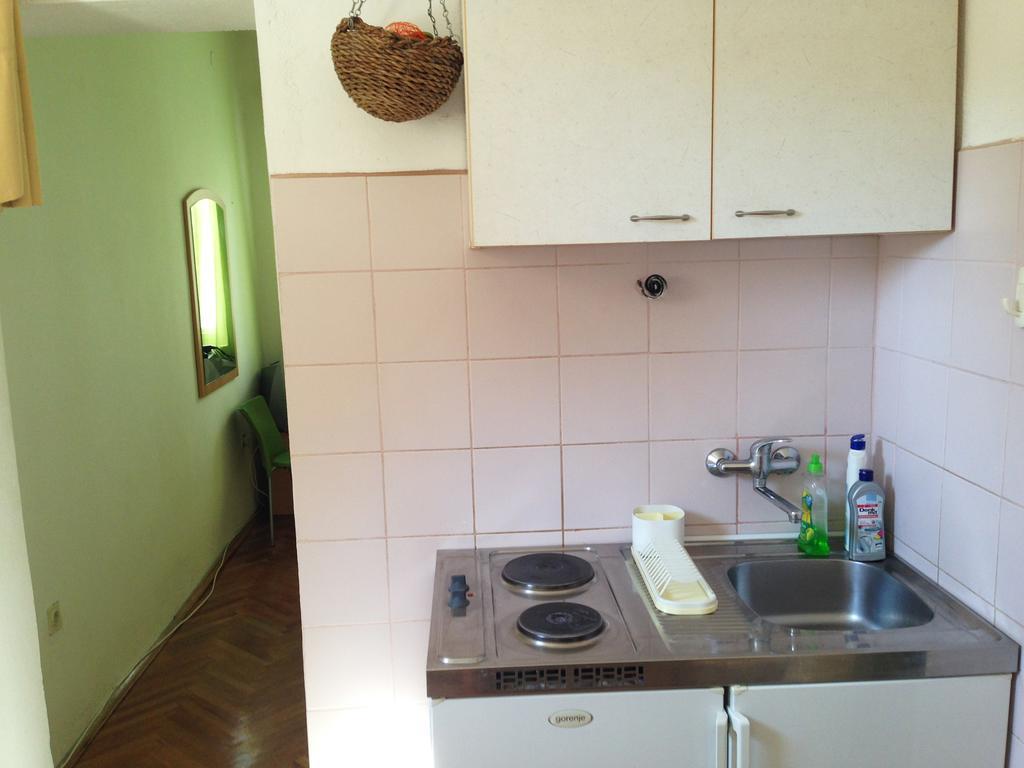 Studio Apartment Blue Window Biograd Na Moru Exteriör bild